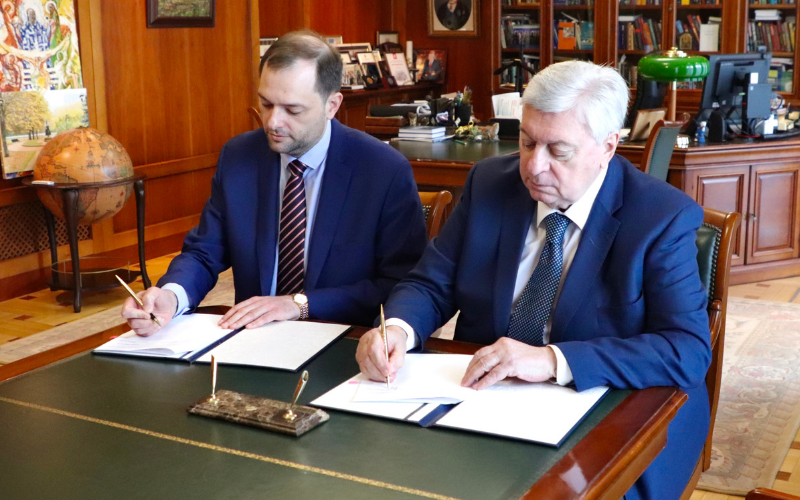 Read in English: NSUEM and MGIMO signed a cooperation agreement